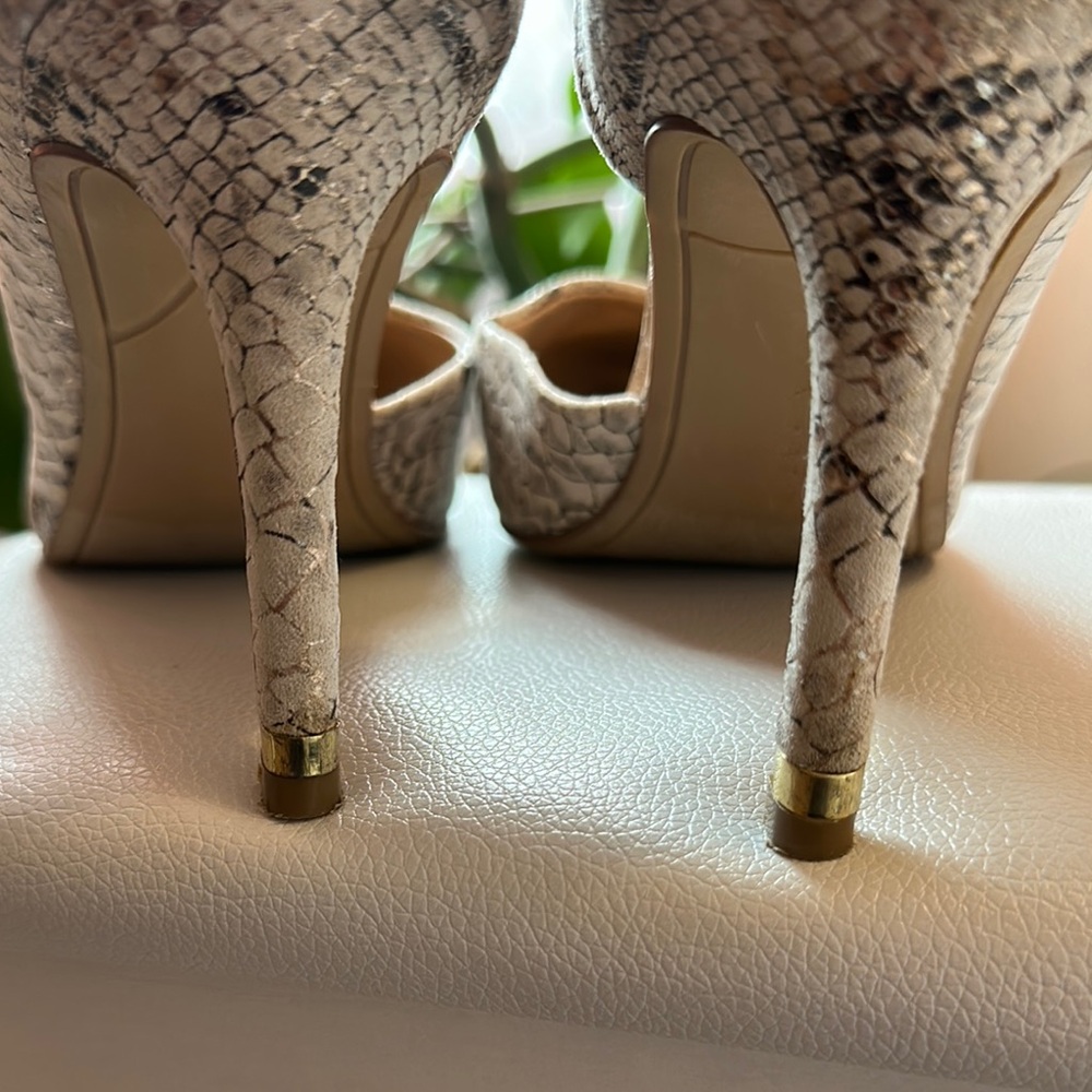 Kelly & Katie Snakeskin Heels - Picture 4 of 5